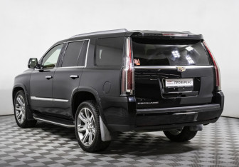Подержанный автомобиль Cadillac Escalade Suv 2016 года (7 фото)