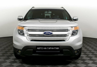 Подержанный автомобиль Ford Explorer 2018 года (2 фото)