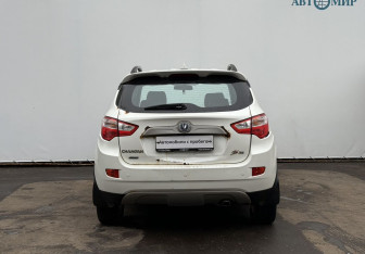 Подержанный автомобиль Changan CS35 2014 года (6 фото)
