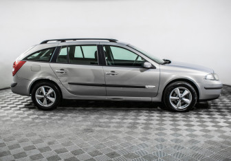 Подержанный автомобиль Renault Laguna Wagon 2006 года (4 фото)