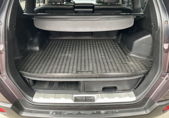 Подержанный автомобиль Nissan X-Trail 2008 года (13 фото)