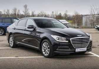 Подержанный автомобиль Hyundai Genesis 2016 года (4 фото)