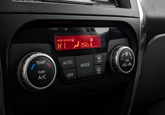 Подержанный автомобиль Suzuki SX4 Hatchback 2013 года (21 фото)