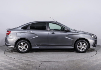Подержанный автомобиль LADA (ВАЗ) Vesta Sedan 2016 года (4 фото)
