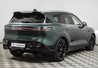 Подержанный автомобиль Voyah Free 2023 года (5 фото)