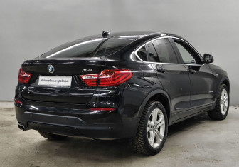 Подержанный автомобиль BMW X4 2016 года (5 фото)