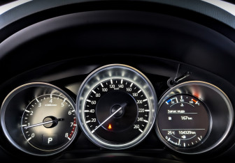 Подержанный автомобиль Mazda CX-5 2021 года (13 фото)