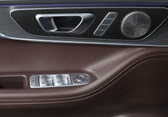 Подержанный автомобиль Chery Tiggo 8 Pro Max 2023 года (19 фото)