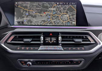 Подержанный автомобиль BMW X5 M 2020 года (17 фото)