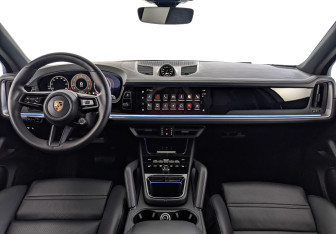 Подержанный автомобиль Porsche Cayenne 2024 года (14 фото)