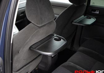 Подержанный автомобиль Ford C-MAX 2005 года (19 фото)