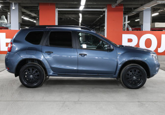 Подержанный автомобиль Nissan Terrano 2017 года (4 фото)