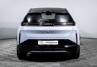 Подержанный автомобиль Zeekr X 2023 года (6 фото)