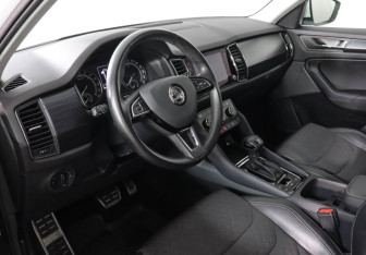 Подержанный автомобиль Skoda Kodiaq 2020 года (9 фото)