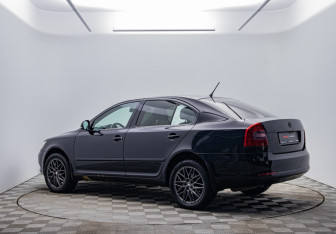 Подержанный автомобиль Skoda Octavia Liftback 2013 года (7 фото)