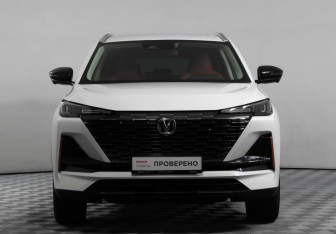 Подержанный автомобиль Changan UNI-S 2024 года (2 фото)