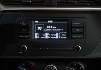 Подержанный автомобиль Kia Rio Hatchback 2021 года (16 фото)