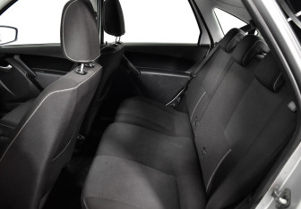 Подержанный автомобиль LADA (ВАЗ) Granta Sedan 2015 года (10 фото)