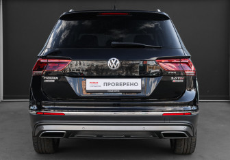 Подержанный автомобиль Volkswagen Tiguan 2019 года (5 фото)