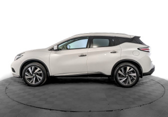 Подержанный автомобиль Nissan Murano Suv 2021 года (7 фото)