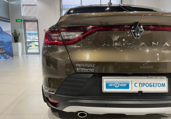 Подержанный автомобиль Renault Arkana 2019 года (9 фото)