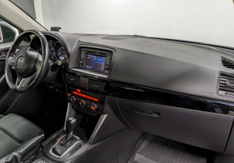 Подержанный автомобиль Mazda CX-5 2015 года (19 фото)