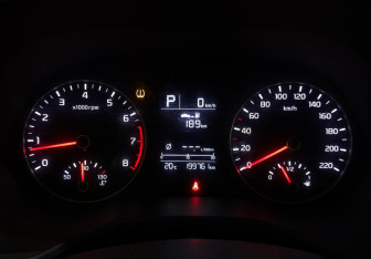 Подержанный автомобиль Kia Rio Hatchback 2021 года (14 фото)