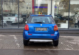 Подержанный автомобиль Suzuki SX4 Hatchback 2011 года (7 фото)
