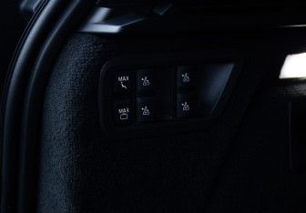 Подержанный автомобиль BMW X7 2020 года (35 фото)