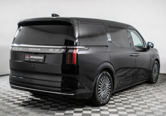 Подержанный автомобиль Zeekr 009 2023 года (5 фото)