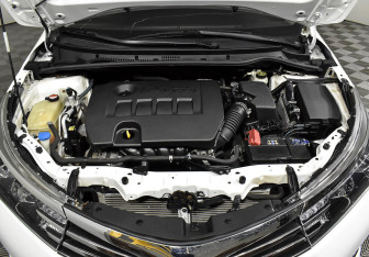 Подержанный автомобиль Toyota Corolla Sedan 2014 года (7 фото)