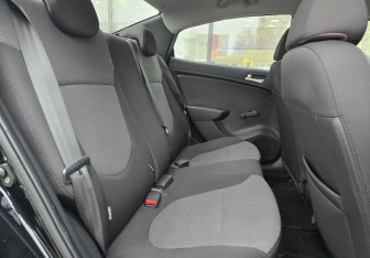 Подержанный автомобиль Hyundai Solaris Sedan 2013 года (11 фото)