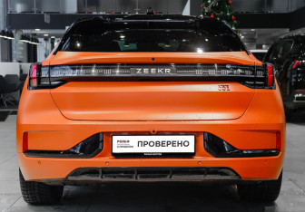 Подержанный автомобиль Zeekr 001 2023 года (5 фото)