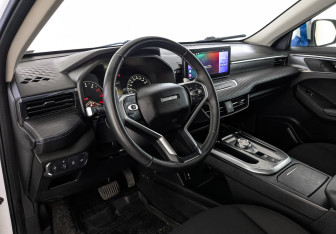 Подержанный автомобиль Haval Jolion 2023 года (15 фото)
