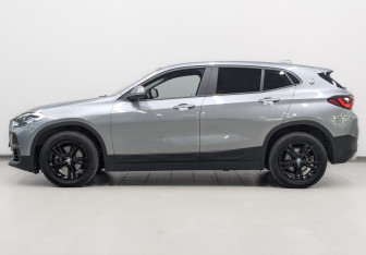 Подержанный автомобиль BMW X2 2021 года (8 фото)