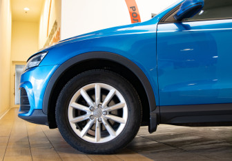 Подержанный автомобиль Audi Q3 2015 года (32 фото)