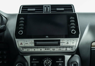 Подержанный автомобиль Toyota Land Cruiser Prado 2021 года (9 фото)