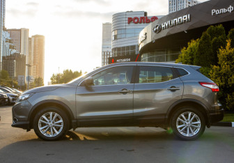 Подержанный автомобиль Nissan Qashqai 2018 года (6 фото)
