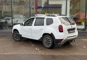 Подержанный автомобиль Renault Duster 2018 года (6 фото)