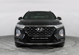 Подержанный автомобиль Hyundai Santa Fe 2019 года (2 фото)