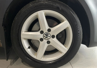 Подержанный автомобиль Volkswagen Caddy Compactvan 2016 года (19 фото)