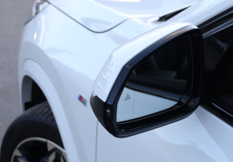 Подержанный автомобиль BMW X2 2024 года (28 фото)