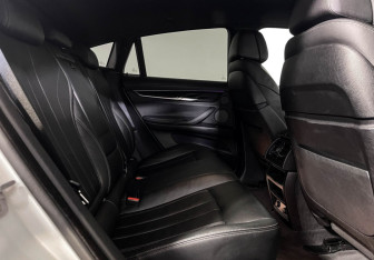 Подержанный автомобиль BMW X6 2019 года (14 фото)