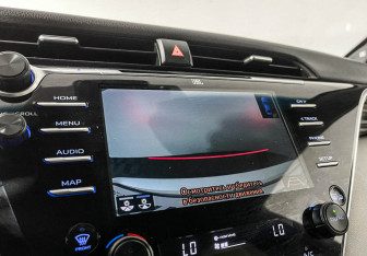 Подержанный автомобиль Toyota Camry Sedan 2019 года (17 фото)