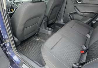 Подержанный автомобиль Skoda Rapid Liftback 2016 года (10 фото)