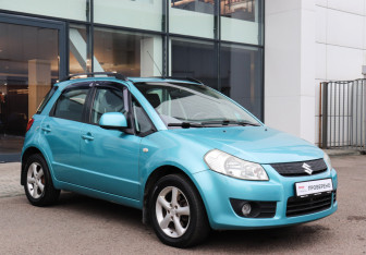 Подержанный автомобиль Suzuki SX4 Hatchback 2009 года (3 фото)