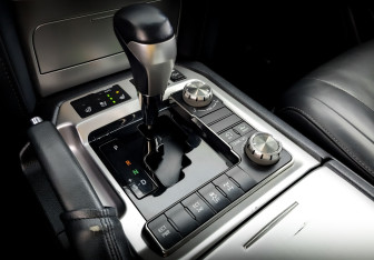 Подержанный автомобиль Toyota Land Cruiser Suv 2019 года (28 фото)