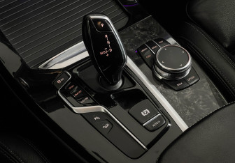 Подержанный автомобиль BMW X3 2018 года (16 фото)