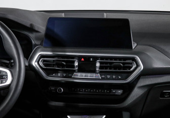 Подержанный автомобиль BMW X3 2024 года (13 фото)