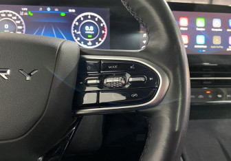 Подержанный автомобиль Omoda C5 2022 года (16 фото)